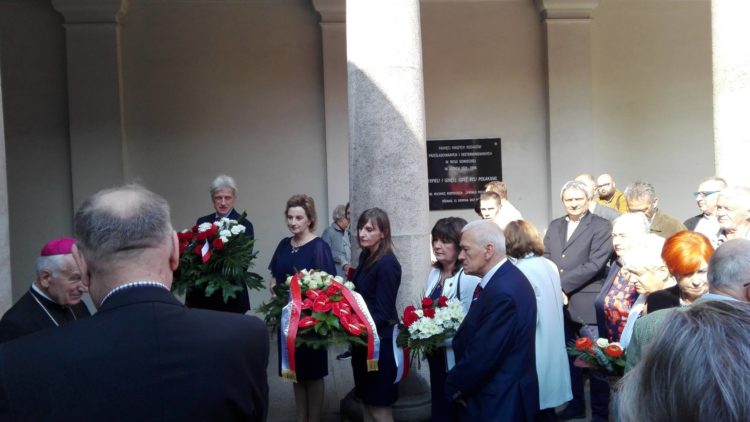 Obchody 35 rocznicy powstania poznańskiej Solidarności Walczącej