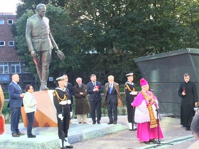Odsłonięcie pomnika rotmistrza Witolda Pileckiego w Gdańsku